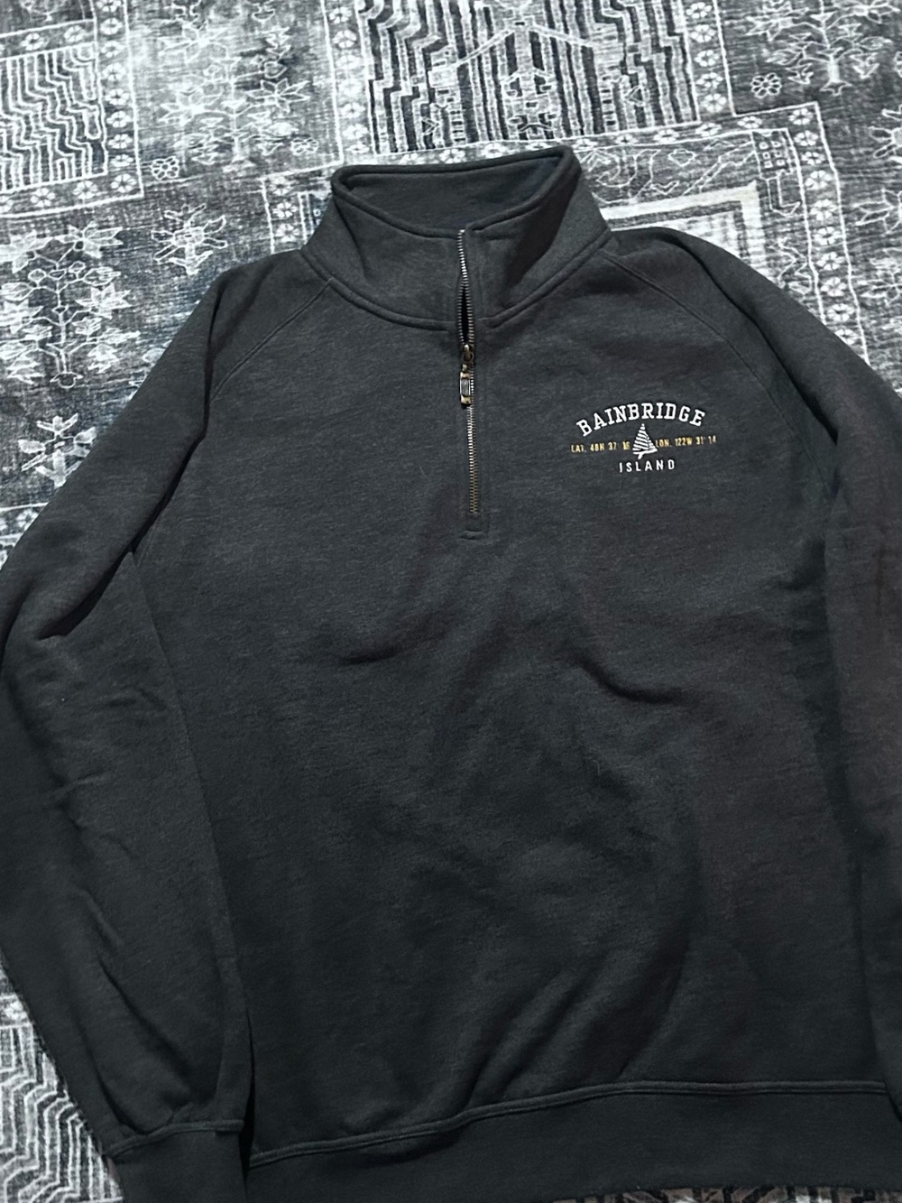 Island Men’s Half-Zip Sweatshirt - Charcoal
